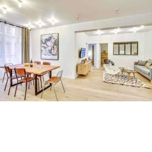 Central & Stylish renovated Parisian apt / 6-8 guests