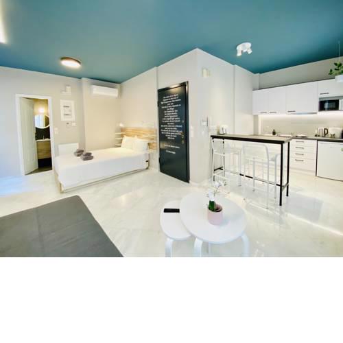 Central Syntagma Square Studio in Athens - Shell