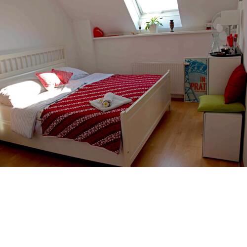 Central U3 - Penthouse Room with Stunning Views