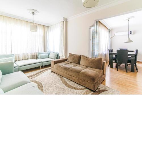 Centrally Located Chic Flat in Sisli