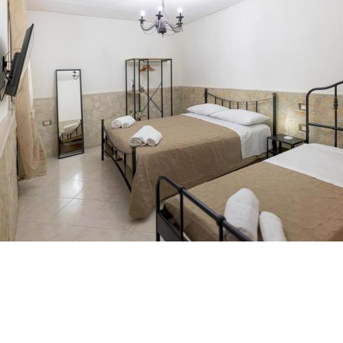 [CENTRO STORICO - DECUMANI] Con terrazzo e Netflix