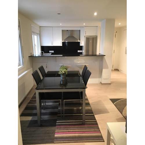 Cerca de Riazor, 3 habitaciones, impecable