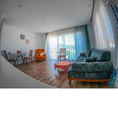 Çeşme Amfi Blue