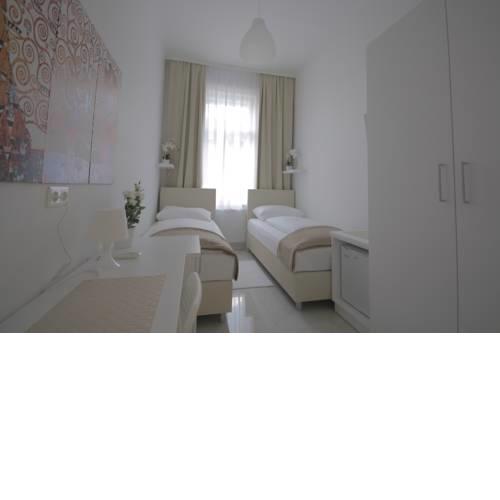 CH-Budget Center Rooms