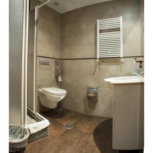 Ch Victoria Hostal