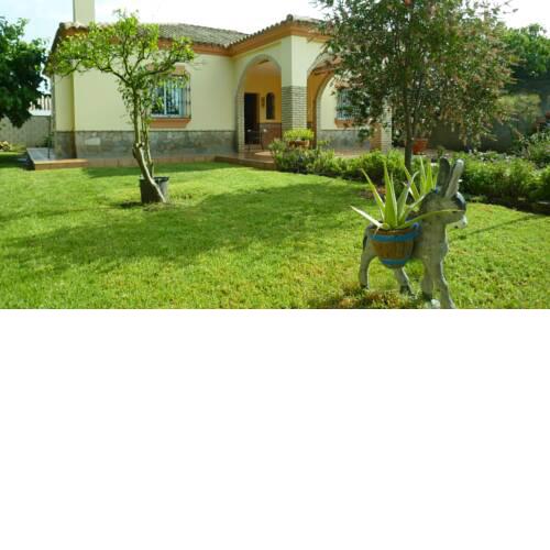 CHALET ANDALUZ CERCA DEL MAR Y NOVO SANCTI PETRI