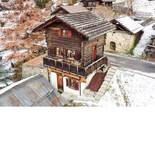 Chalet Bella Vouarda. Cosy traditional alpine stay