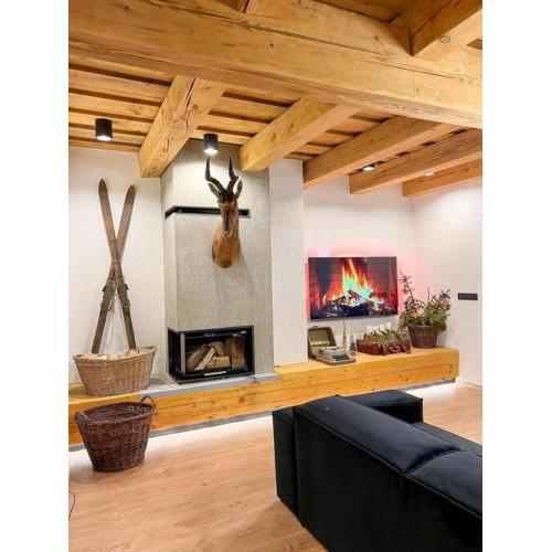 Chalet Black Deer