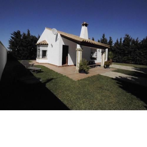 Chalet con cerca del mar solo para familias y parejas