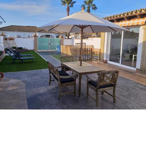 Chalet con piscina privada y barbacoa