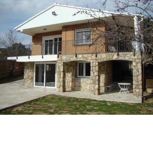 Chalet con piscina y BBQ para 10 personas