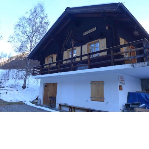 Chalet Coquelicot
