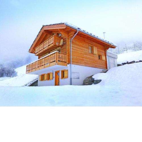 Chalet Falcons Nest