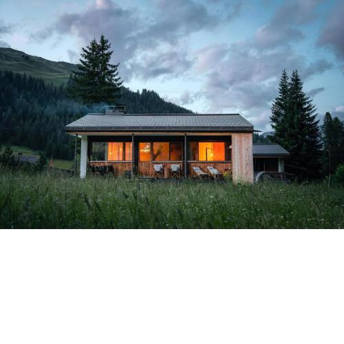 Chalet Horn
