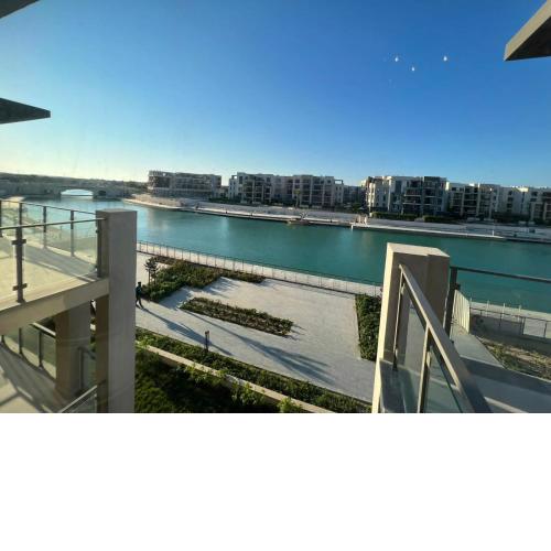 Chalet in Marassi Marina, Canal view with luxurious furniture