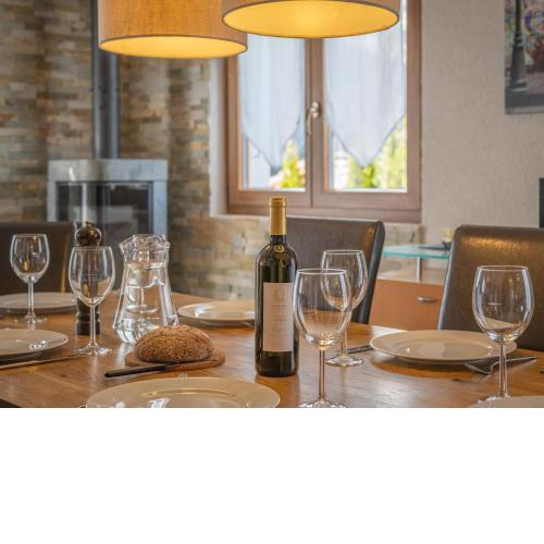 Chalet L'Ambigú by Interhome