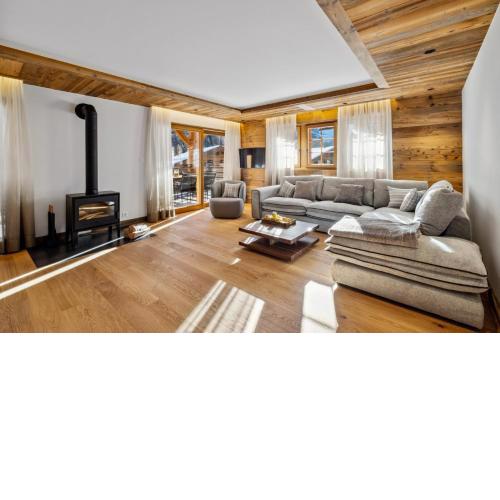 Chalet Larchwood by Mrs Miggins