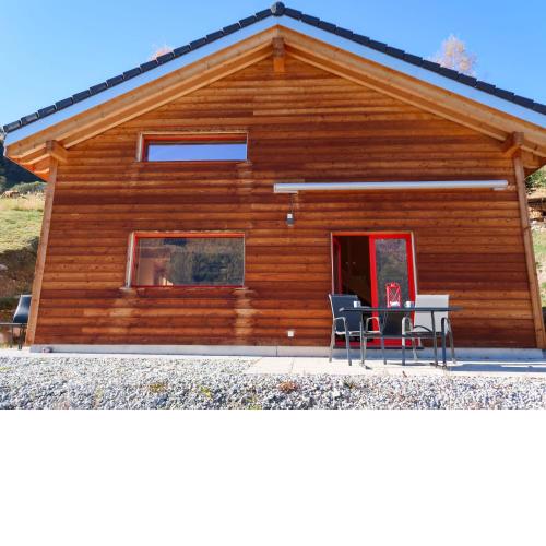 Chalet Les Silènes by Interhome