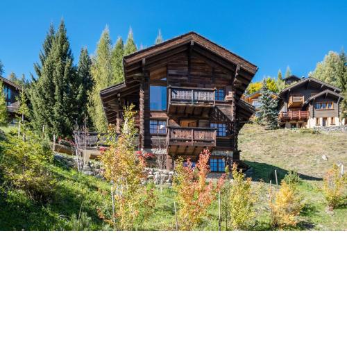 Chalet Lo Villâzo by Mrs Miggins