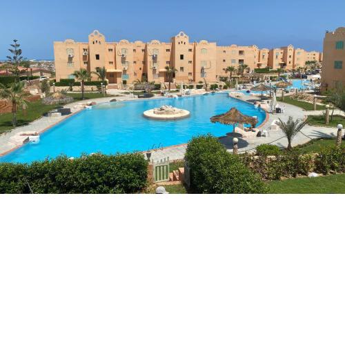 Chalet Marina Flowers Resort