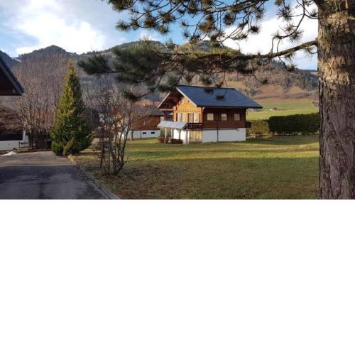 Chalet mit grossem Umschwung