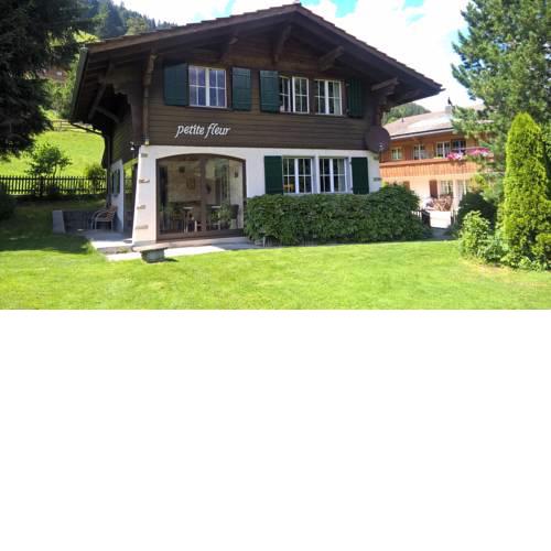 Chalet Petite Fleur