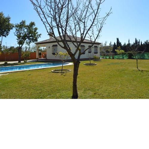 Chalet piscina privada solo familias parejas Roche Viejo 3