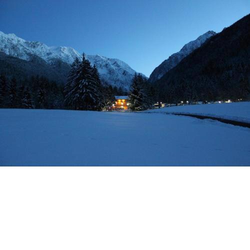 Chalet Presanella