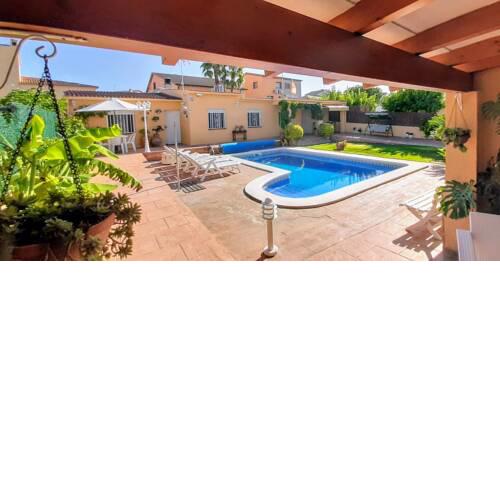 Chalet Privado con Piscina y Barbacoa