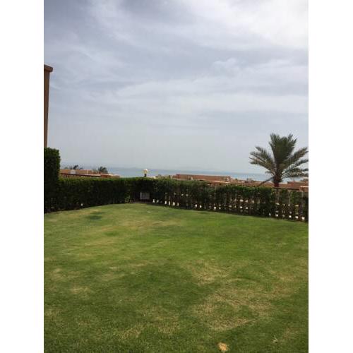 Chalet sea view in Empir Resort Sukhna