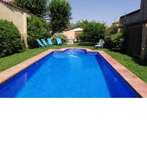 Chalet with 3 bedrooms in Carmona with private pool enclosed garden and WiFi