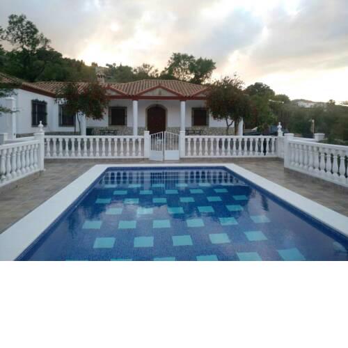 Chalet with 4 bedrooms in Prado del Rey with private pool furnished terrace and WiFi