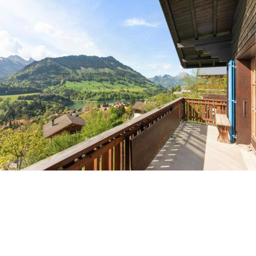Chalet with a breathtaking view - Gruyère region