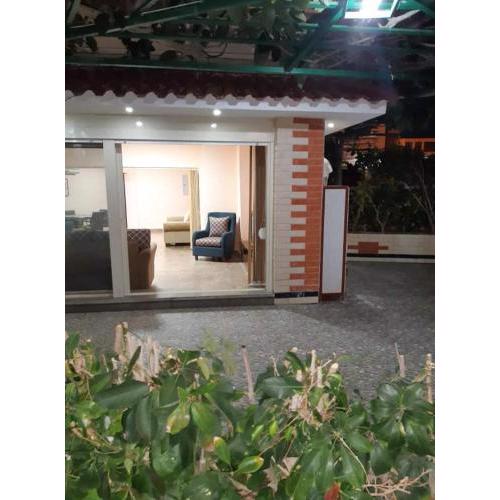 Chalet with garden, Ground flower - 2 bed rooms. 30m close to beach