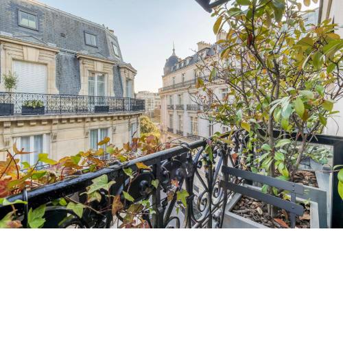 Chalgrin Boutique Hotel