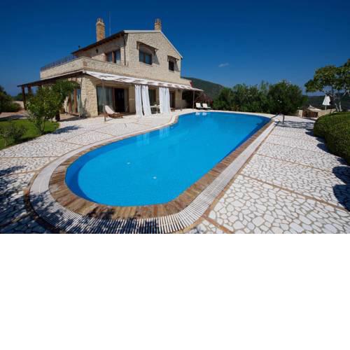 Chalikounas Villa Sleeps 8 with Pool and Air Con