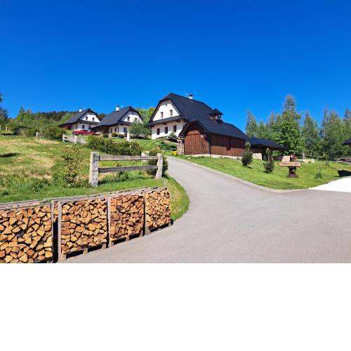 Chalupy ABJ a Apartmány ve Stodole ABJ Kraličák