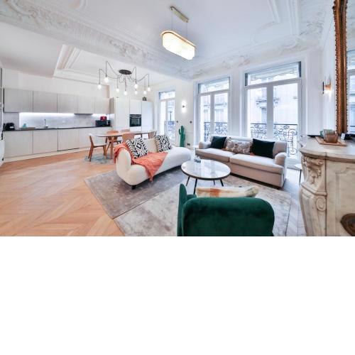 Champs Elysées!Montaigne, New Luxurious 6pers flat