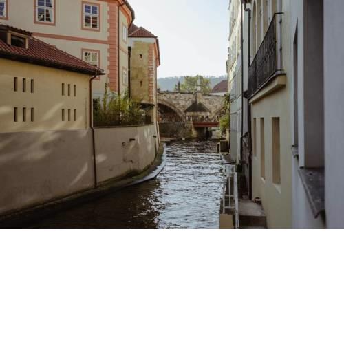 Charles Bridge view - spacious apartment