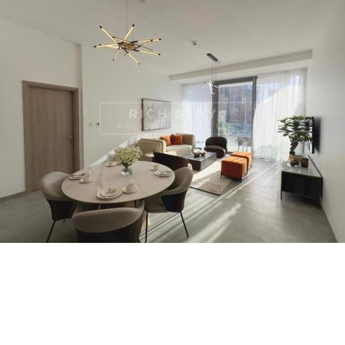Charming 1BR-Stella Maris Dubai Marina by Rich Stay