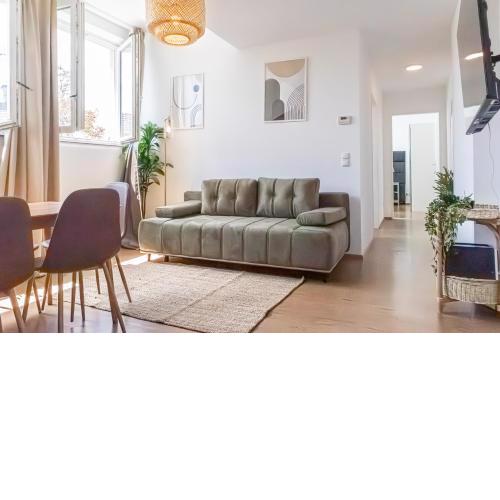 Charming 2BR and 1LR Apt Modern Design Donaustadt