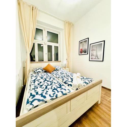 Charming 5BR Shared Apt, Minutes from Atzgersdorf