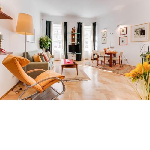 CHARMING APARTMENT BY CHARLES BRIDGE AND PRG CASTLE