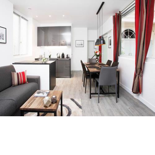 Charming apartment in heart of Paris