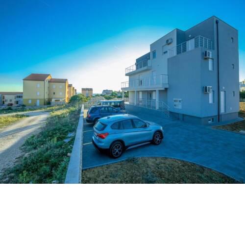 Charming Apartment in Novalja near Zrče Beach