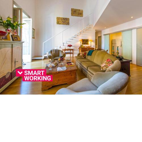 Charming Apartment in the city center by Wonderful Italy