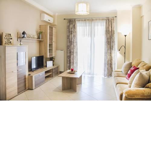 Charming Apartment near Athens Center and the Sea
