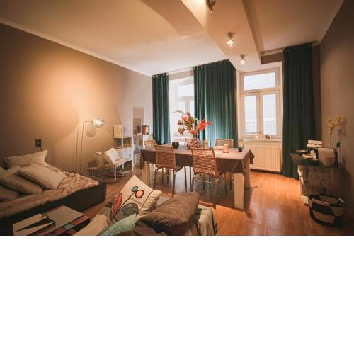 Charming Apartment: only 10 Minutes to the Center
