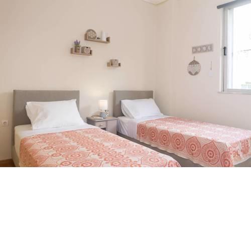 Charming Apartment under Acropolis-8MIN from metro