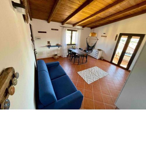 Charming apartment with parking, mountain view, close to the beach